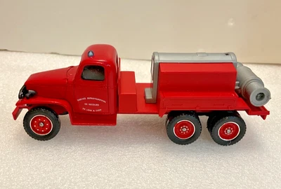 Solido Toner Gam II GMC Fire Citerne Tanker Truck 1:50 #3116 Die-Cast Metal NOB - Image 1 of 4