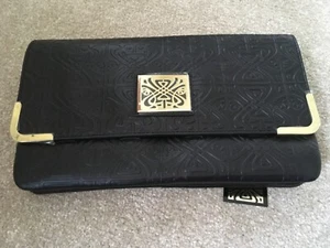 ●✿ BIBA ●✿ CLUTCH EN RELIEVE FAITH DE CUERO NEGRO ●✿ Bolso - Imagen 1 de 10