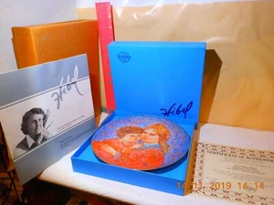 KNOWLES CHINA MOTHER'S DAY PLATE BY EDNA HIBEL - ERIKA & JESS , NEW IN BOX - Picture 1 of 2