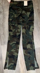 Alice Olivia Camo Print Slim Fit Army Cotton Cargo Pants Jeans Size 2 $300 - Picture 1 of 7
