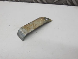 Briggs & Stratton 3Hp mod. 80202 - Clip de tube de reniflard d'huile ref. 221279 - Picture 1 of 1