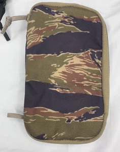 London Bridge Trading LBT-8013 Tigerstripe Tan VTS Travel Modular Admin Pouch - Bild 1 von 3