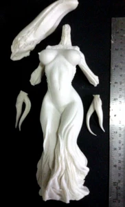 10"Female Body with Alien Head  Unassembled Unpainted Resin Model Kit 1/6 - Picture 1 of 2