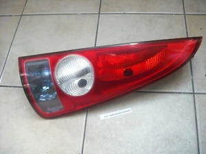 8200027152 A GENUINE RENAULT ESPACE MK4 REAR LIGHT RIGHT SIDE - Picture 1 of 6