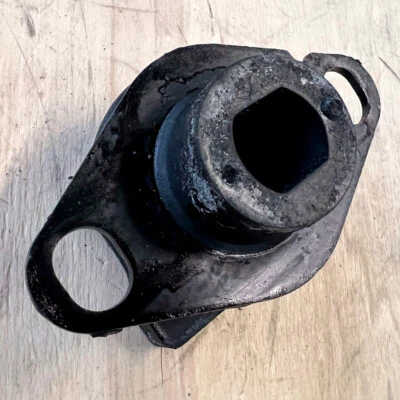 Transmisión izquierda AM323. Montaje 1 pieza para Renault Megane; Scenic 04-01 2,0 L 77-00-427-286 Foto 1 de 4