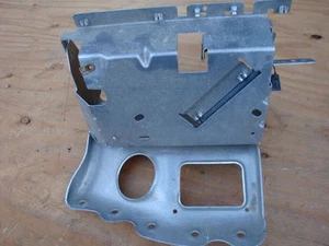 2005-2013 CORVETTE C6 OEM DASH PANEL GLOVE BOX BRACKET FRAME CONSOLE - Picture 1 of 6
