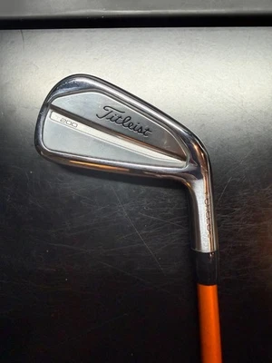 Hierro Titleist T200 2 2023 - eje AD-DI - hierro de conducción Foto 1 de 4