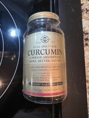 Curcumina de espectro completo Solgar - 105 LiCaps - caducidad 01/2027 SELLADA Foto 1 de 4