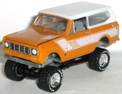 1/64 = 1979 79 INTERNATIONAL HARVESTER _ SCOUT II 4X4 / Rubber Tire = Hood Open - Image 1 of 3