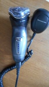 NICE REMINGTON R5130 CORDLESS SHAVER WITH TRIMMER & MAINS CHARGING / LEAD. 