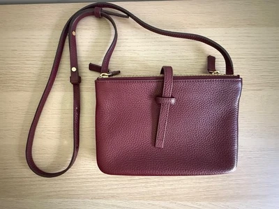 Bolsa tiracolo Annabel Ingall couro borgonha 'Jojo' trio removível - Imagem 1 de 4