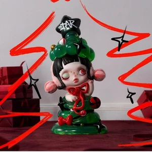 Getting Dressed Figure w/ Card – Skullpanda Tell Me What You Want Series POPMART - Picture 1 of 6