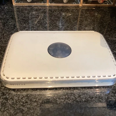 NETGEAR RangeMax DG834PN Modem Router White Wireless ADSL 4-LAN Port 10/100 Mbps - Image 1 of 3