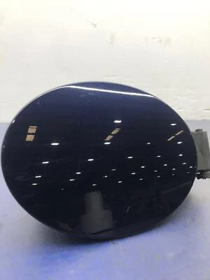 2017 - 2021 JAGUAR F-PACE OEM FUEL TANK DOOR W/ POCKET *SCRATCHES* HK8327936 - Imagem 1 de 4