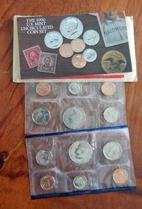 1990 US Mint 2 Uncirculated Coin Sets D & P Mints - Picture 1 of 1