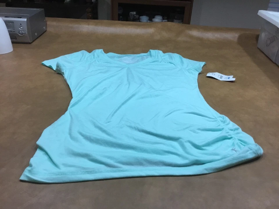 Camisa de manga corta Danskin Now para niños talla pequeña verde azulado Foto 1 de 4