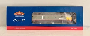 BACHMANN 31-655 ‘OO’ CLASS 47 47301 IN RAILFREIGHT RED STRIPE LIVERY DCC FITTED - Foto 1 di 7