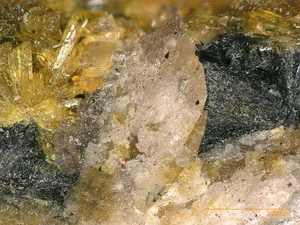 Stewartit & Hureaulit - Hagendorf Süd, Deutschland - Bild 1 von 4