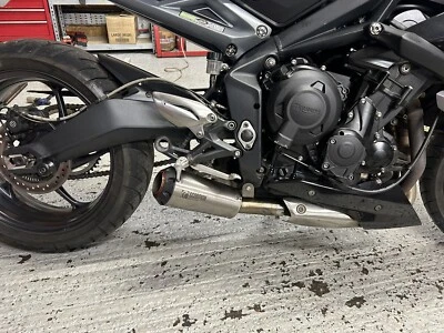 Lata de escape Triumph Street Triple 675 13-16 Scorpion Foto 1 de 4
