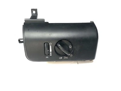 Atenuador. Espejo retrovisor Dodge Grand Caravan interruptor de espejo retrovisor 1996-00 negro Foto 1 de 4