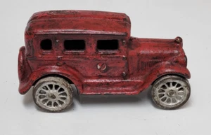 Gusseisen Arcade rote Limousine Artilarräder Spielzeugauto - Bild 1 von 9