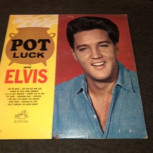 POT LUCK WITH ELVIS LPM-2523 LP Vinyl Record Vintage 1962 Music Album - Picture 1 of 4