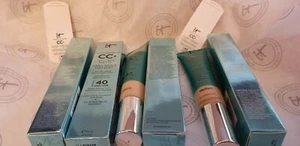 Base de crema It Cosmetics CC+ FPS 40 mate sin aceite 1,08 oz mediana nueva en caja - Imagen 1 de 7