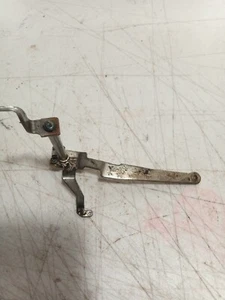 18.5hp Briggs&Stratton governor lever/crank # 691374 692012 - Picture 1 of 2