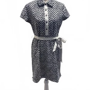 Tommy Bahama Island Zone Hemdblusenkleid mit Geo-Print und Gürtel Golf  - Bild 1 von 9