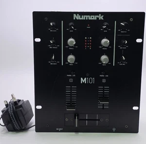 Mezclador DJ de 2 canales Numark M101 en caja - Imagen 1 de 6