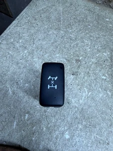 03 04 05 06 07 08 09 Toyota 4Runner Differential Diff Lock Switch Button  - Picture 1 of 2