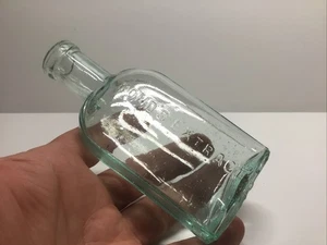 Antique Aqua Pond’s Extract Medicine Bottle. - Picture 1 of 4