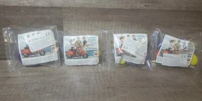 LOT OF 4 Vespa p 200 Scooter e-scooter-art Model Toy 53/BC Made in Italy NEW - Image 1 of 4