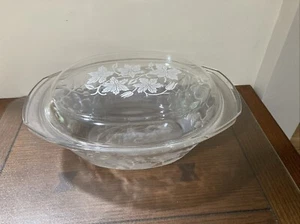 Princess House FANTASIA - 3 Qt. Oval Covered Casserole Baking Dish - Picture 1 of 7