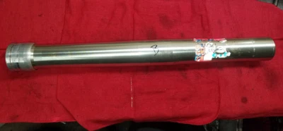 YZ426F YAMAHA 2001 (ЛОТ A) ВИЛКА НАРУЖНАЯ ВЕРХНЯЯ АЛЮМИНИЕВАЯ ТРУБКА (B) - Изображение 1 из 4