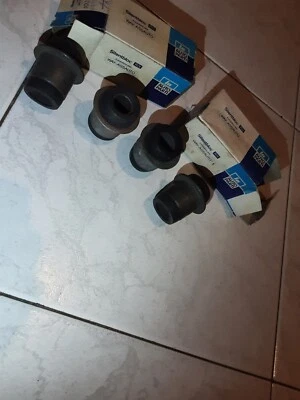 prezzo x tutte 4 SEMENTI BLOCCHI FIAT 124 SPORT E SPIDER - Immagine 1 di 2