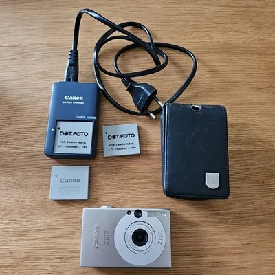 Digitalkamera Canon IXUS 70 Silber Getestet Leichte Kratzer Linse Schließt Nicht - Bild 1 von 4