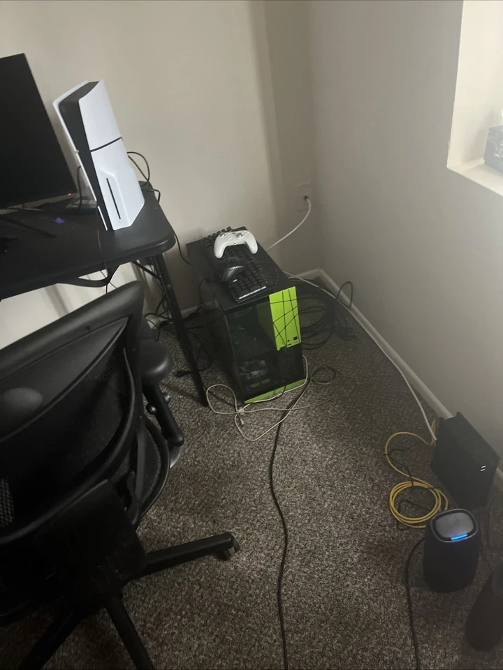 PC para juegos de escritorio Intel I7 8700 32 GB de RAM, HDD de 2 TB/SSD, NVIDIA RTX 3050 Foto 1 de 1