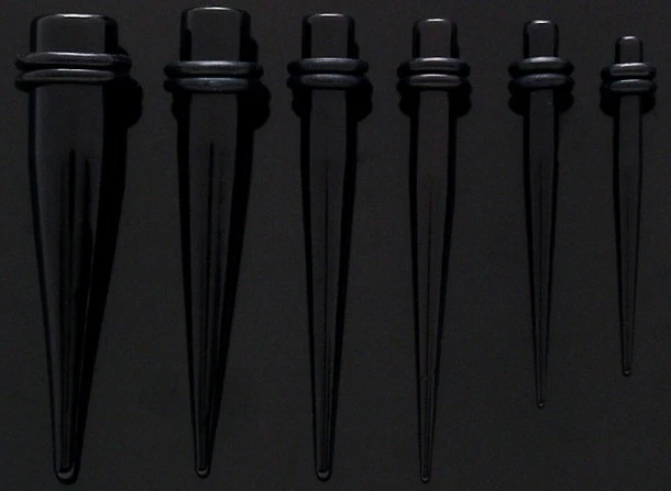 2) NUEVOS Tapones para las Orejas Cónicos Negros Curvos 1 Par 0g Foto 1 de 1