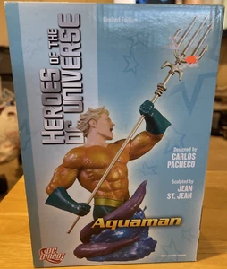 DC Direct Heroes of the DC Universe Aquaman limited Bust 430/3000 - Picture 1 of 7