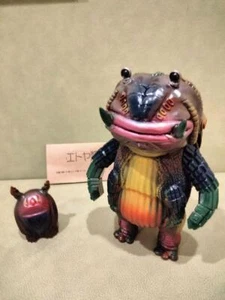 Sofubi Monstock Legend Froggen Sugiyama Minoru Anraku Ansaku 2505TY - Picture 1 of 6