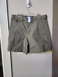 Banana Republic Shorts Size 29 Green Womens Military Green New NWT - Picture 1 of 8
