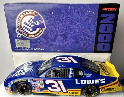 Mike Skinner #31 Lowe's Limited Edition 2000 Action Racing Diecast 1:24 Scale - Image 1 of 4