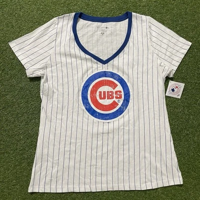 Camiseta feminina gola V manga curta XXL 2XL listrada branca Chicago Cubs nova com etiquetas - Imagem 1 de 4