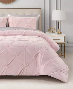 Juicy Couture Kiss Pleat Plush 2-Pc. Comforter Set, Twin/Twin XL - Picture 1 of 6