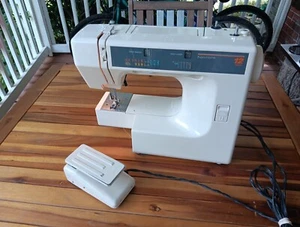 Vintage Kenmore 12 Stitch Free Arm Sewing Machine Model 385 1278180 Tested - Picture 1 of 19