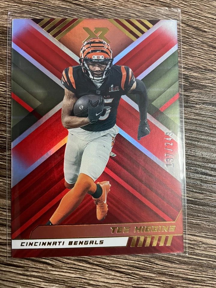 TEE HIGGINS 2022 Panini Xr Football Red #137/249 - Image 1 of 1