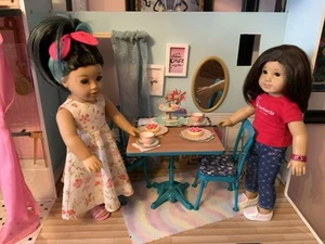 American Girl Puppe Teatime Tisch & Stühle Set Truly Me ZURÜCKGENOMMEN - Bild 1 von 13