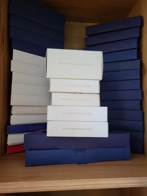 Swarovski Weihnachtssterne 1992 - 2025 in OVP mit Zertifikat 29,00 - 499,00 € - Bild 1 von 4