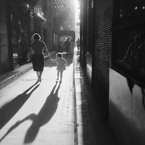 Photo papier  argentique Baryté  Espagne ENFANT 1960 format 40x40cm - Picture 1 of 1